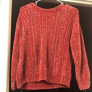 Chenille, Pink sweater!